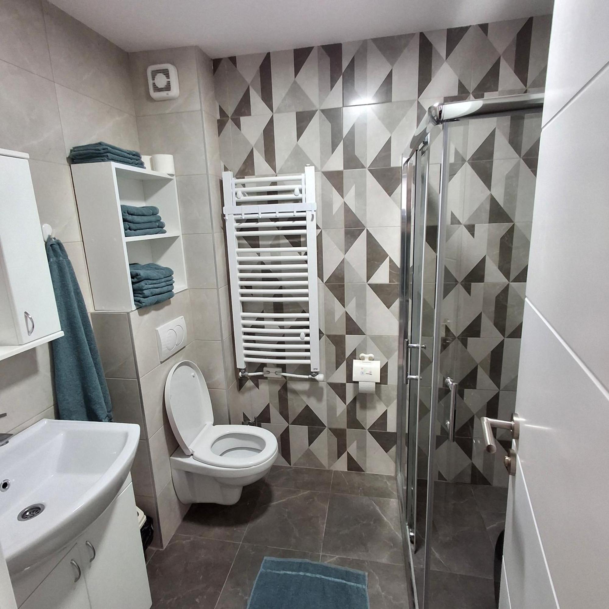 Dado Apartment